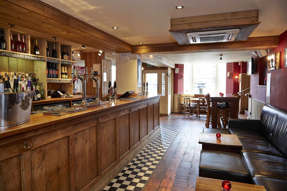 Abbeyfield By Chef and Brewer collection