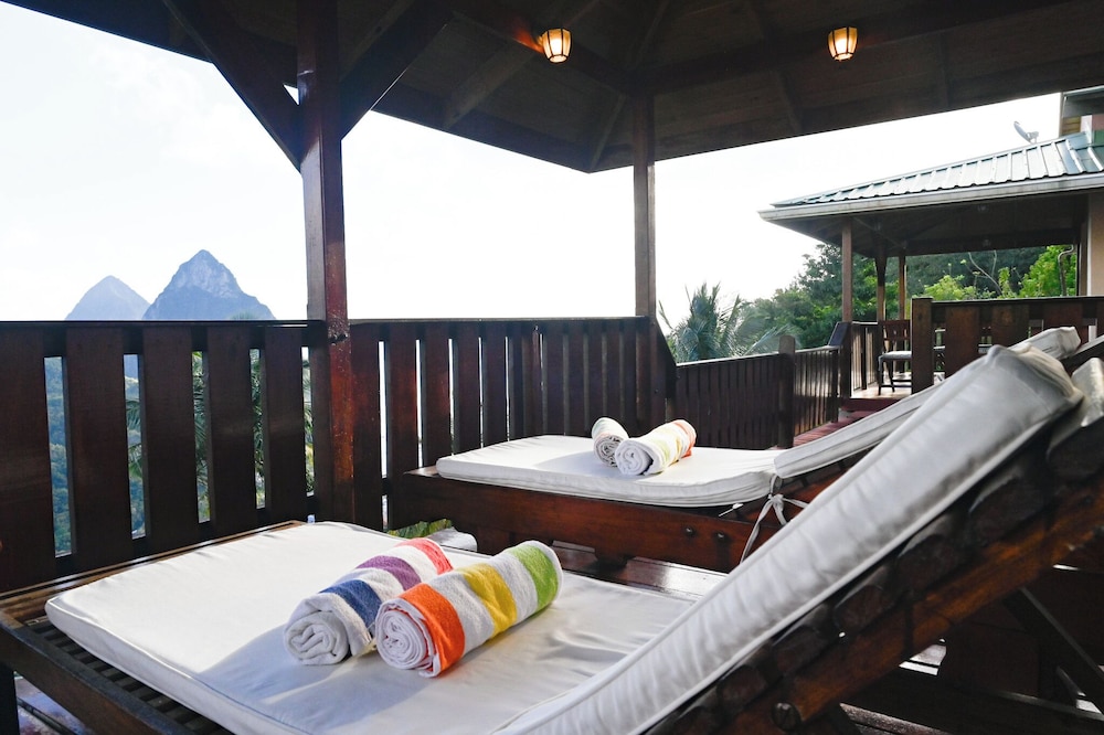 Piton Villa Deck