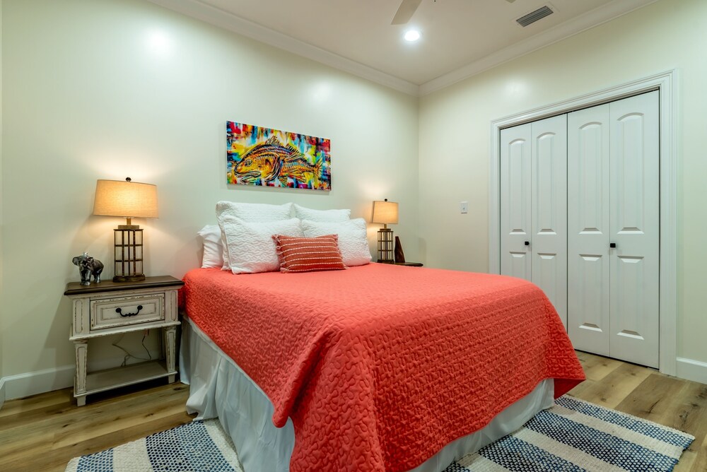 At Last - 1011 Marquette Pl 4 Bedroom Home by RedAwning view 5