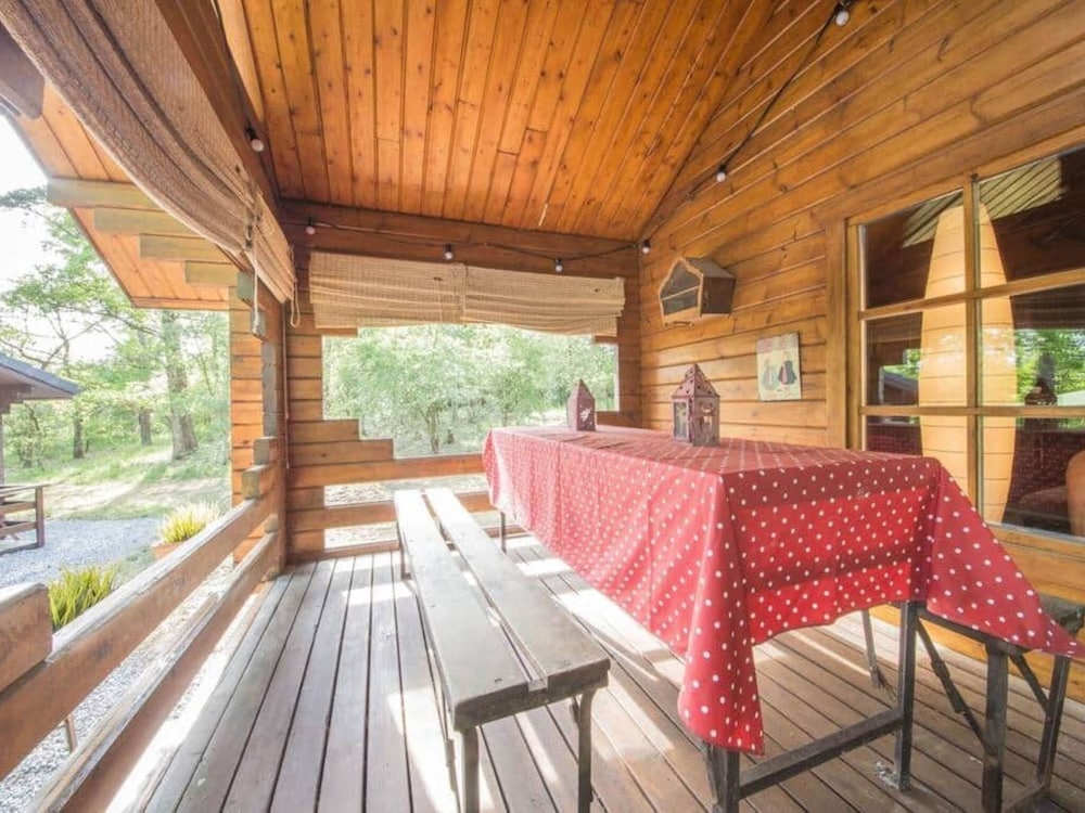 Charming Chalet in Durbuy Near Adventure Valley
