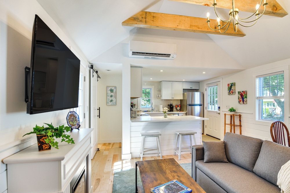 Walk to Main St: Osterville Village Gem w/ Patio
