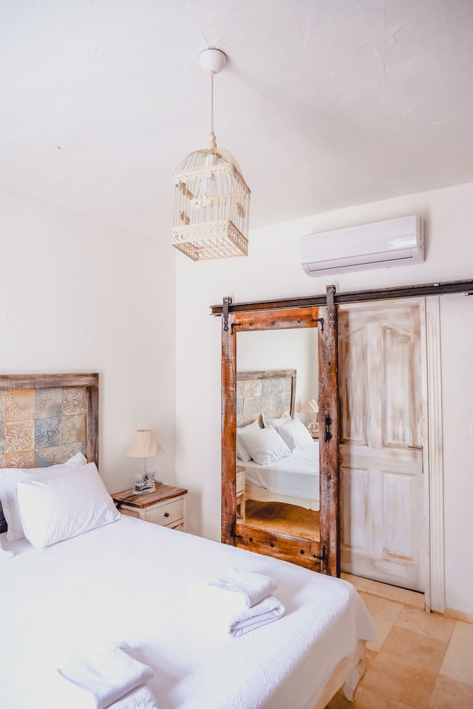 Bay C Otel - Image 37