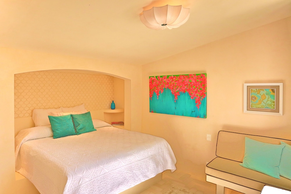 Villa Encantada by Coco B Isla