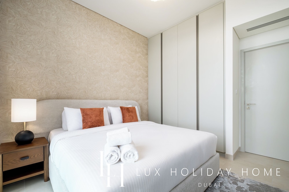 LUX The Creek Residence Suite