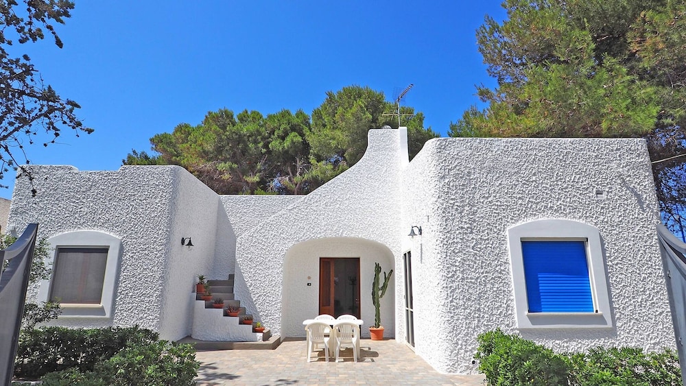 Villa Marechiaro 50 m From the sea 3 Bedrooms 2 Bathrooms