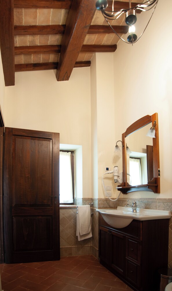Borgo Sant'Apollinare Resort