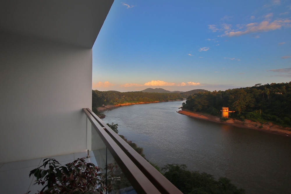 Nexstay Grand Chaliyar Resort view 3