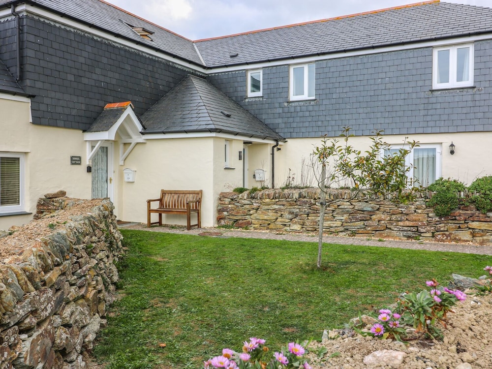Sorrel Cottage view 3