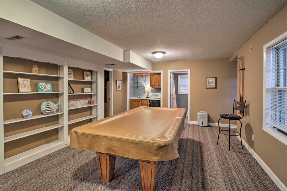 Spacious Family Home - 17 Miles to Winston-salem!, photo 17