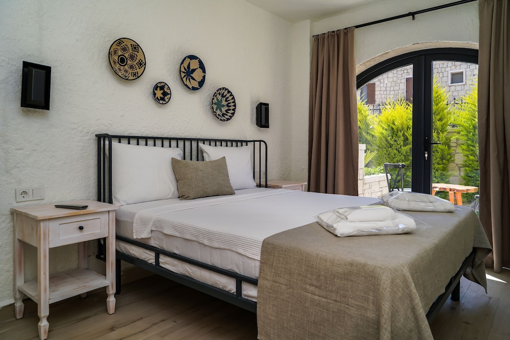 Cemal Alaçatı Butik Otel - Image 18