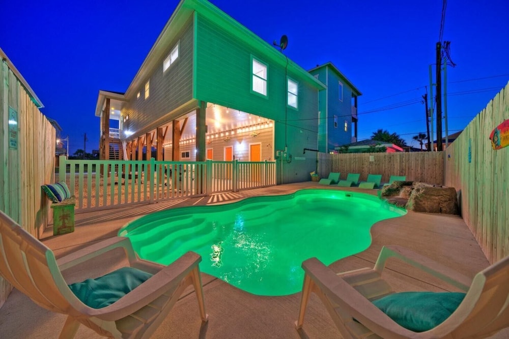 Rum Runner by Avantstay Private Pool Near Beach view 4