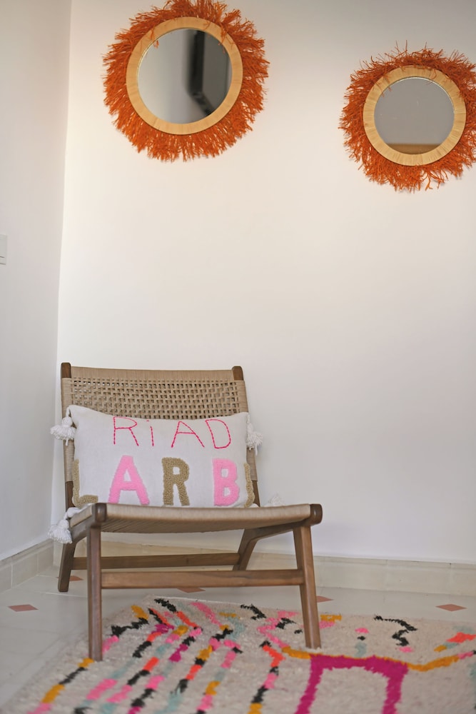 Riad Larbi Khalis