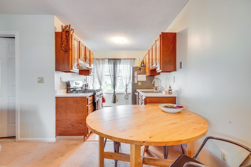 2 Blocks to Beach: Walkable Woodmont Village Home