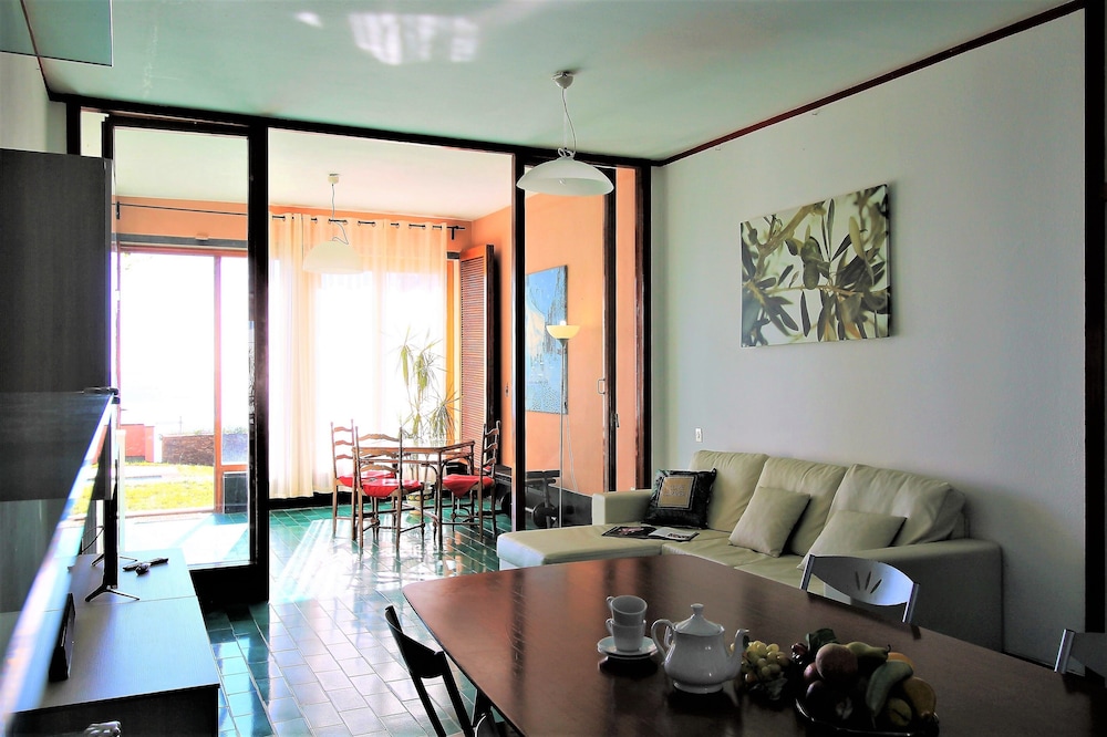Villa Limoni