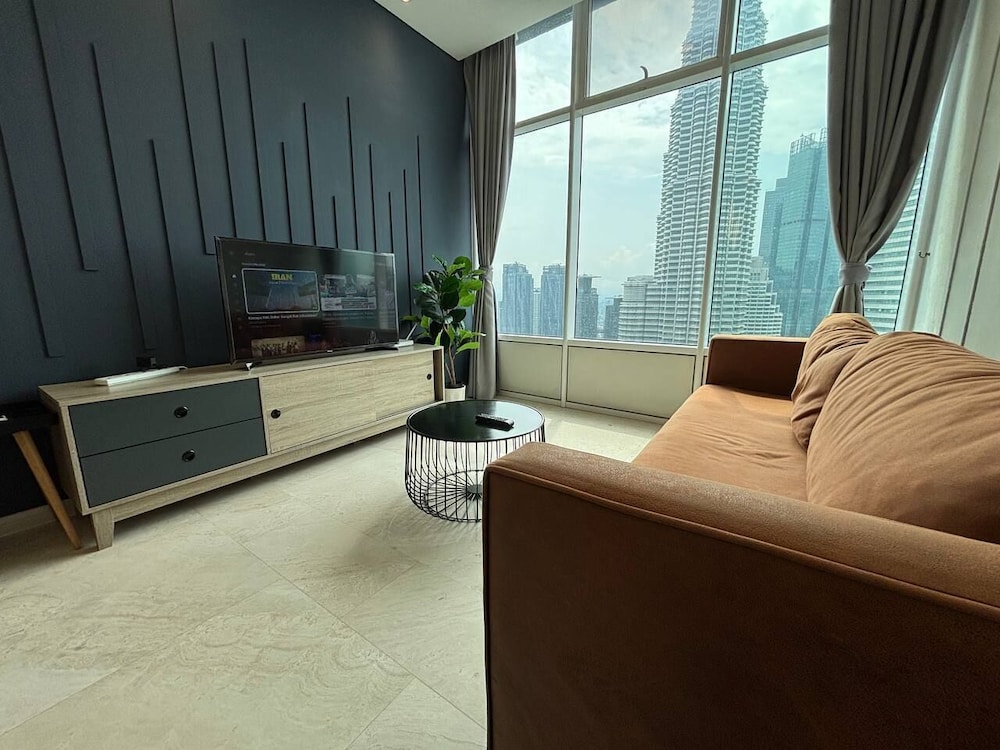 Sky Suites KLCC by Easy Nap