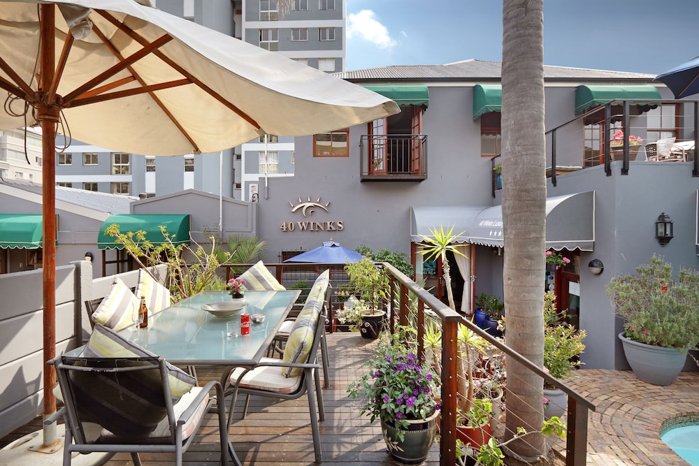 40 Winks Guest House Green Point Cape Town