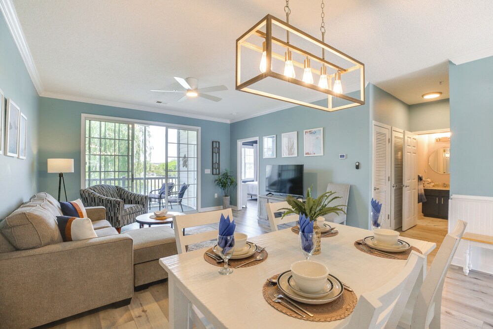 3 Mi to Barefoot Landing: Condo w/ 2 Pools!