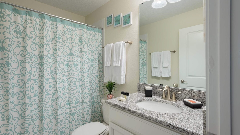 Championsgate Resort 6 Bedroom Private Pool Home with Theater 6 Home
