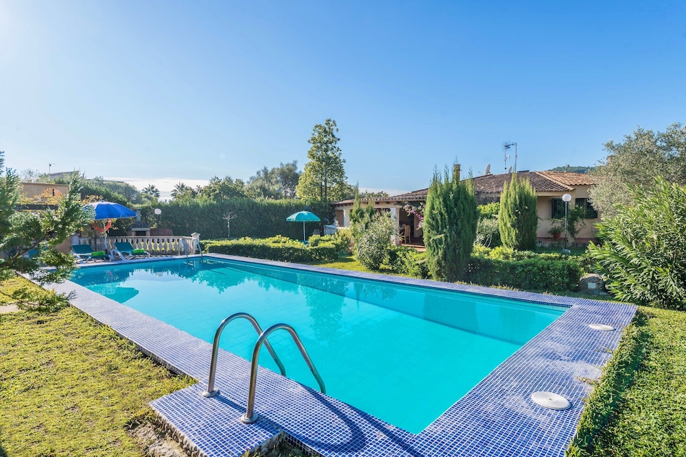 Hibiscus - Villa With Private Pool In Crestatx
