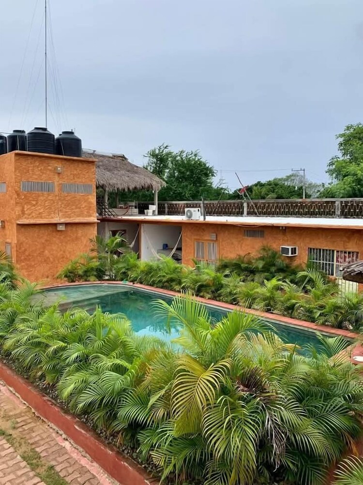CASA MELROSE