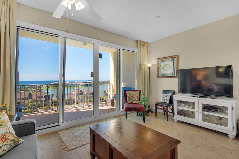 Ariel Dunes II 705 view 5