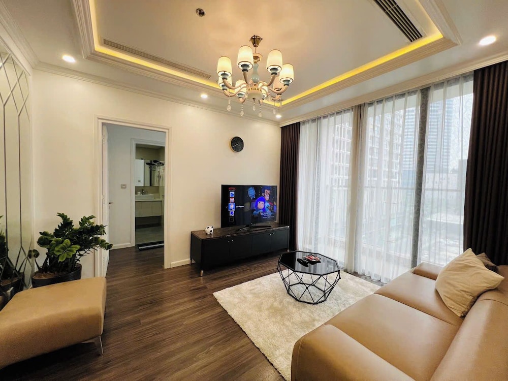 Daniel Homes - Vinhomes SkyLake Luxury