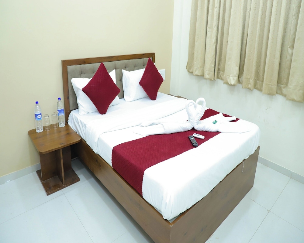 Hotel Devanshri Rooms & Restaurant