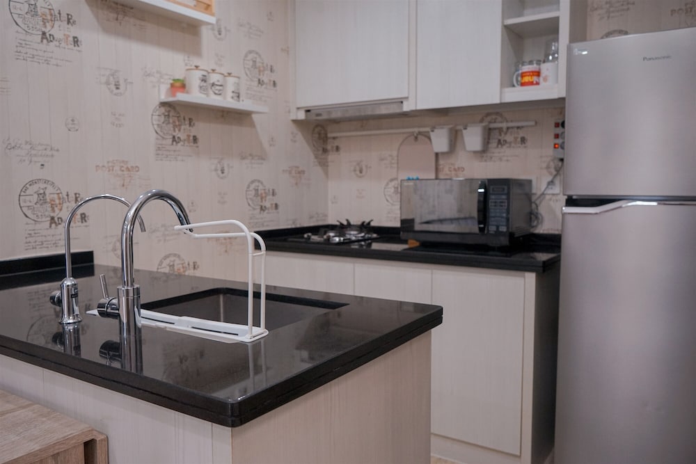Warm and Spacious 1BR at Branz BSD City Apartment