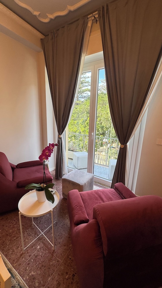 AC GOLD B&B Boutique Rooms & Suite