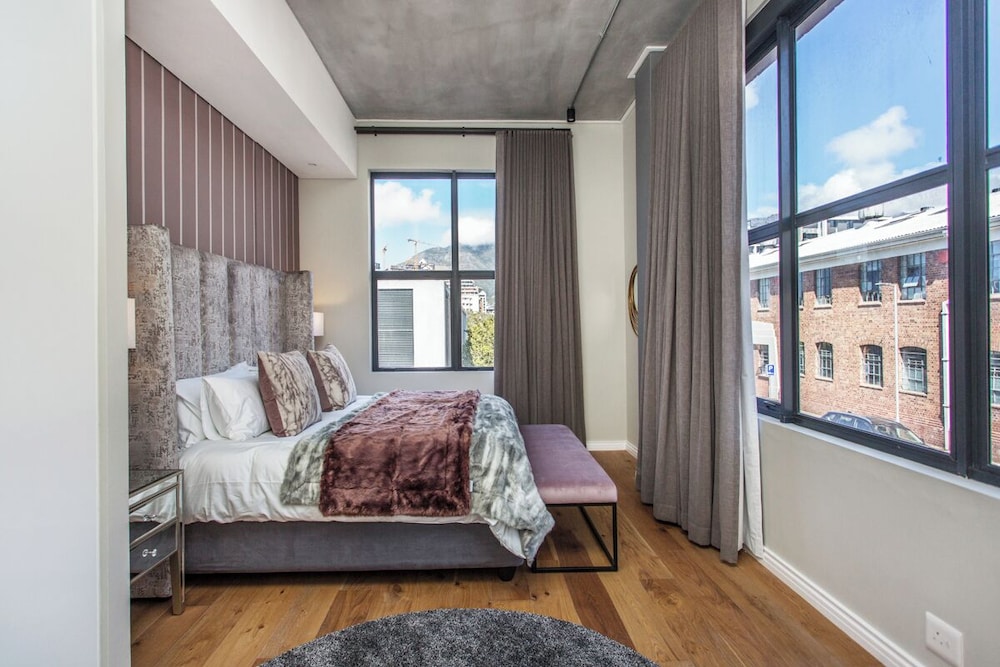 Docklands Deluxe Apartments by ITC Hospitality