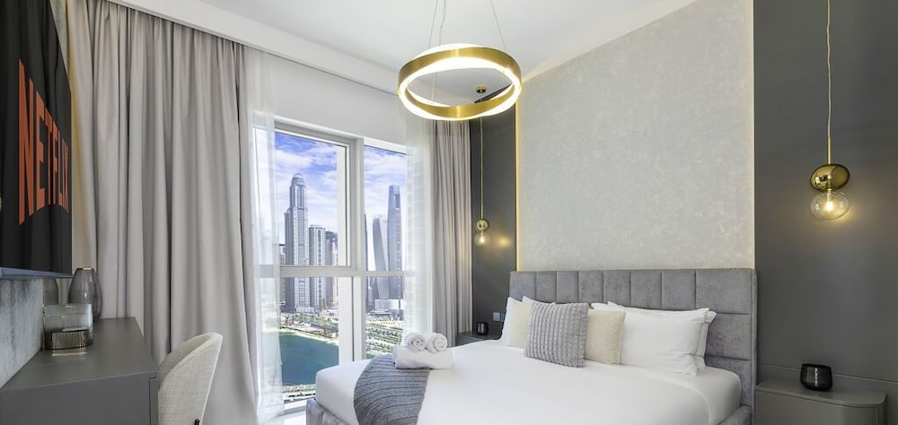 LUX The Ultra Luxury Beach Isle Suite