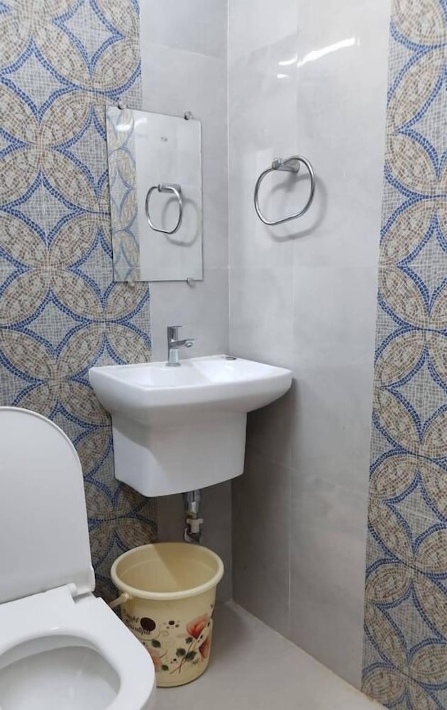 Hotel Indra Jaunpur