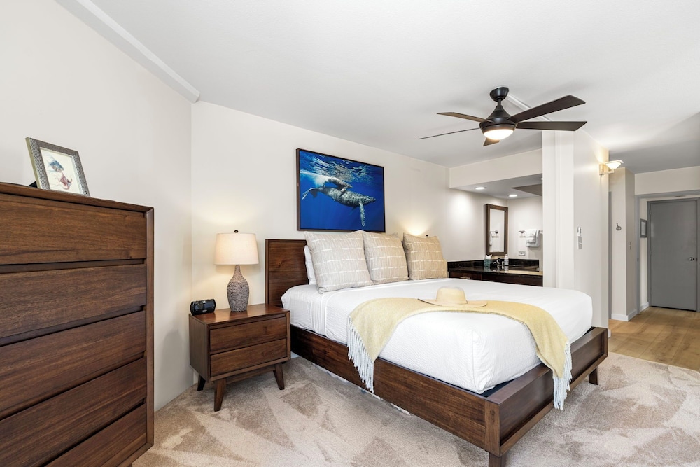 Oceanfront Island Living - Beautiful Kona Condo for Extended Stays - Vrkcv