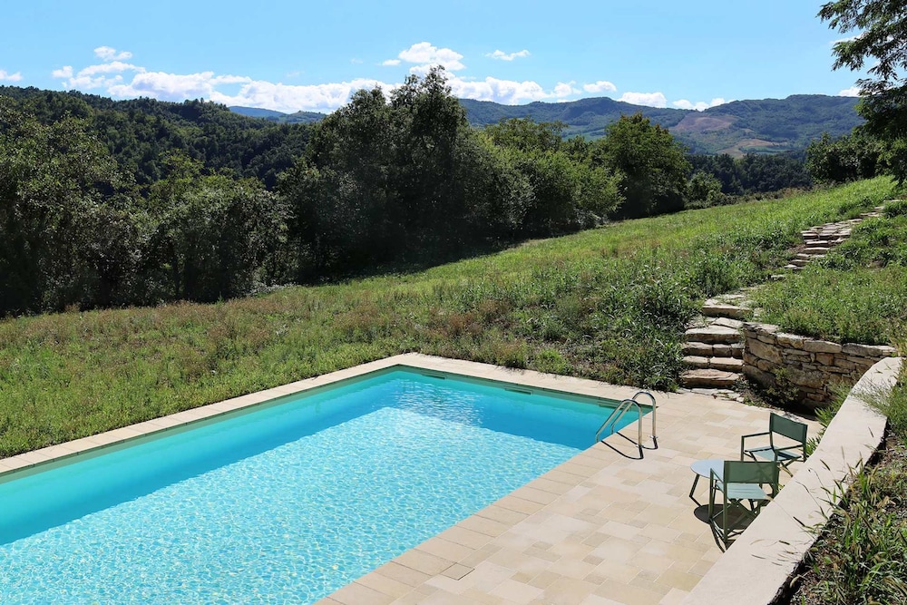 Villa Poggio Castellaro by Boutique in the Heart of Italy s Food Valley Emilia-romagna