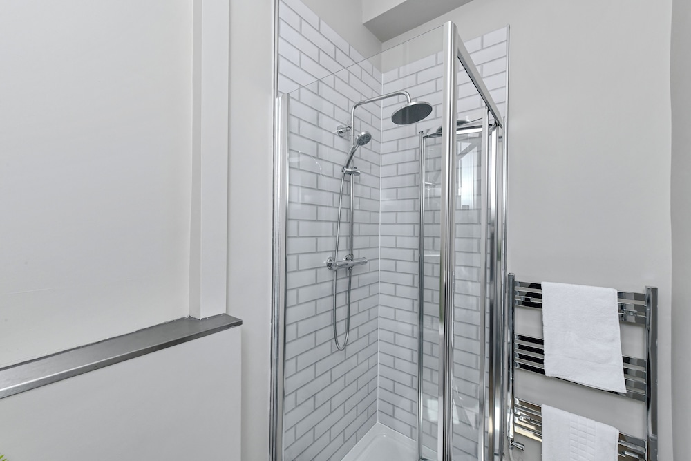 Market Street Apartment 3A Flat 2