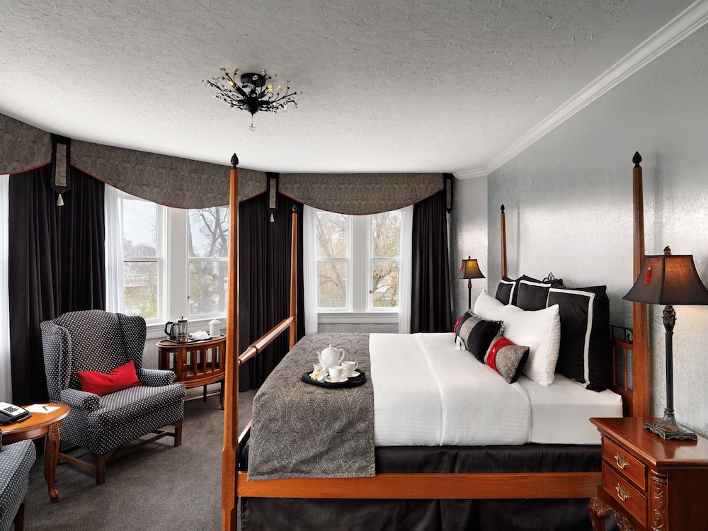 Pendray Inn and Tea House 17