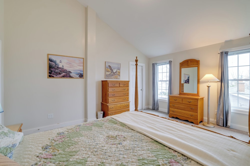 1 Mi to Beach: Nature Paradise in Lake View!