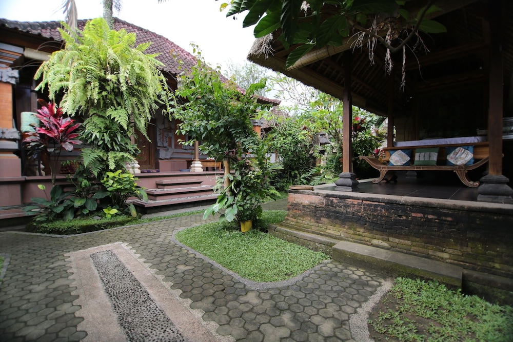 Alam Sari Homestays
