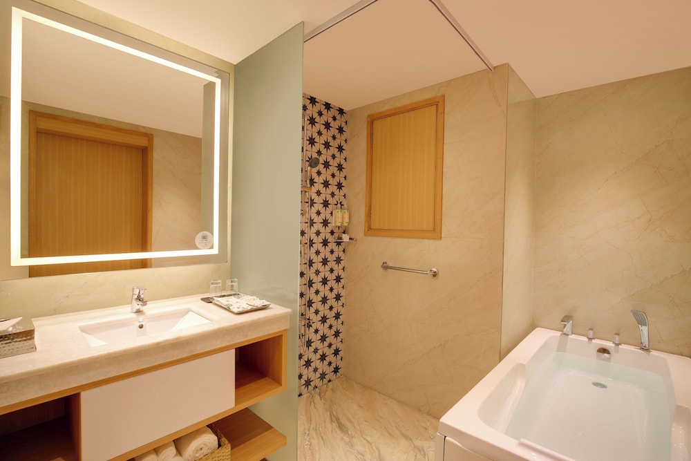 Lemon Tree Suites Gurugram