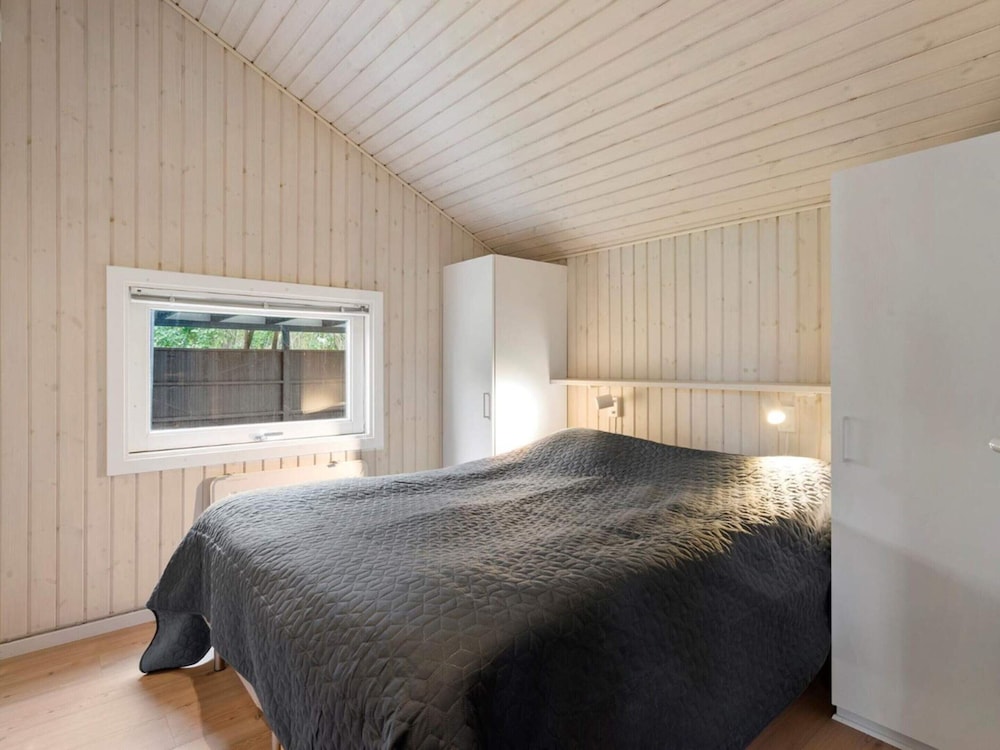 5 Star Holiday Home in Dronningmolle