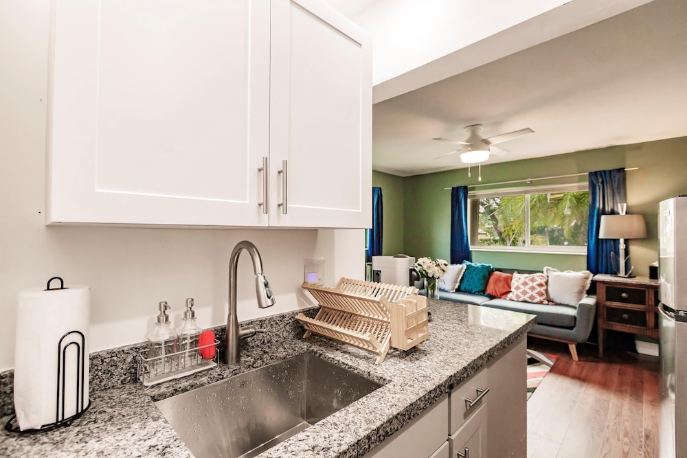 Uhost AI Quaint 1BR w Patio Kitchenette view 5