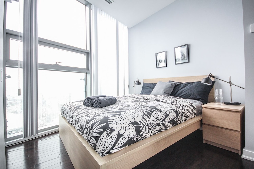 Sarkar Suites - Entertainment District - Image 3