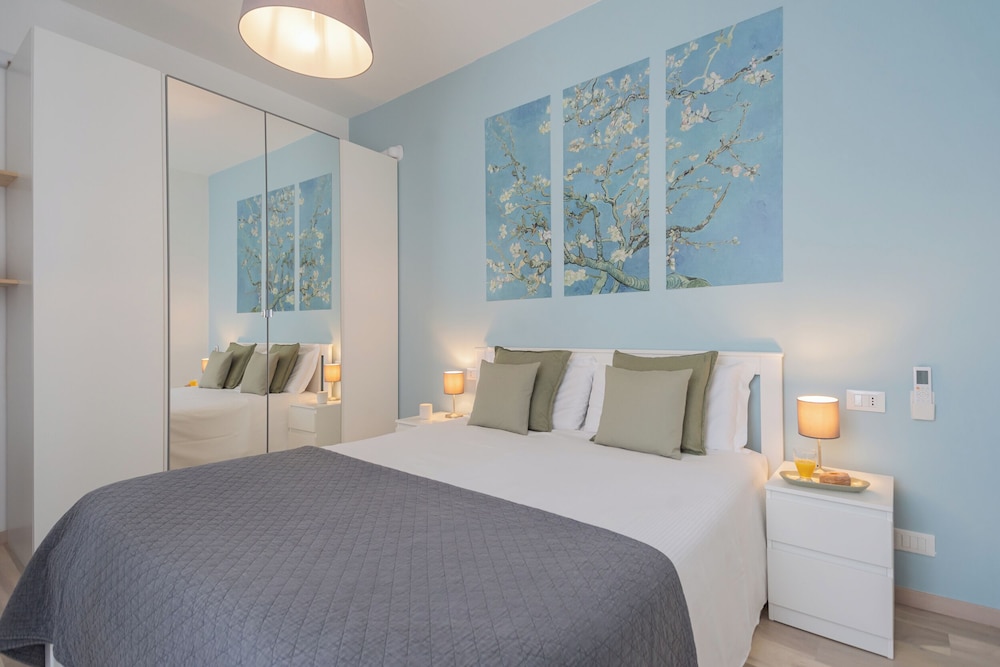 Old Court Hideaway by Rent all Como