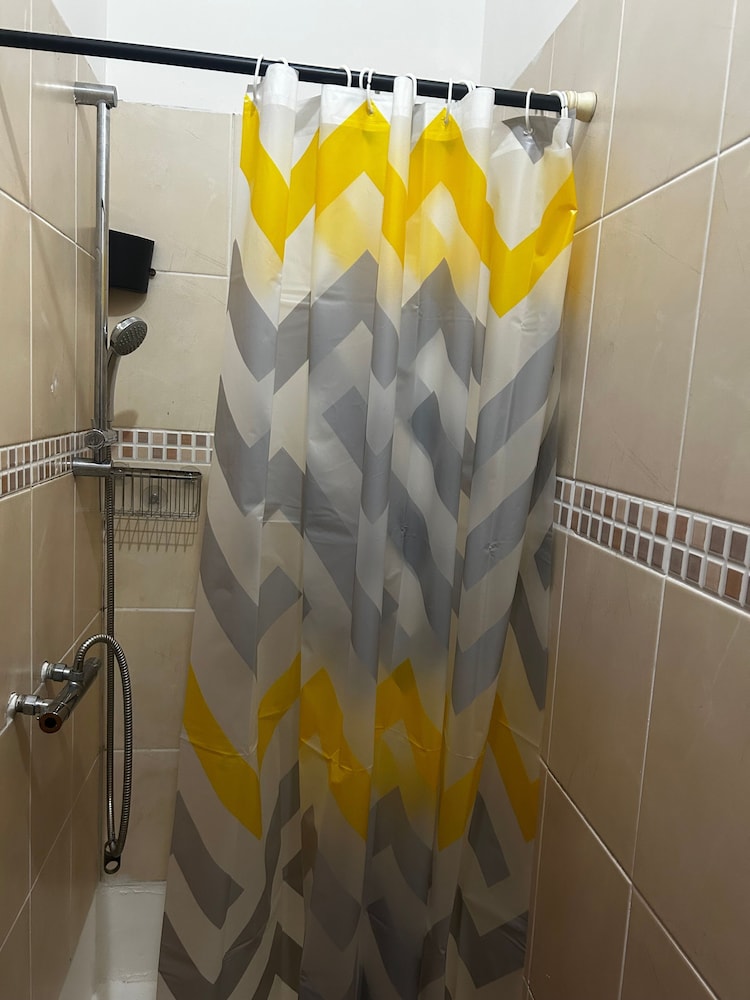 Stunning 4bedrooms Flat