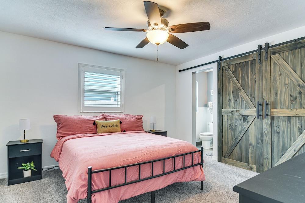 Outdoor Oasis, 4 Mi to Beach: Largo Family Escape!