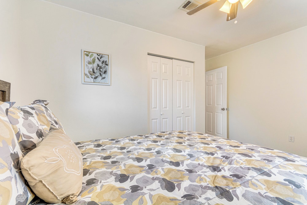 Fish, Hike & Relax: North Little Rock Gem w/ Yard