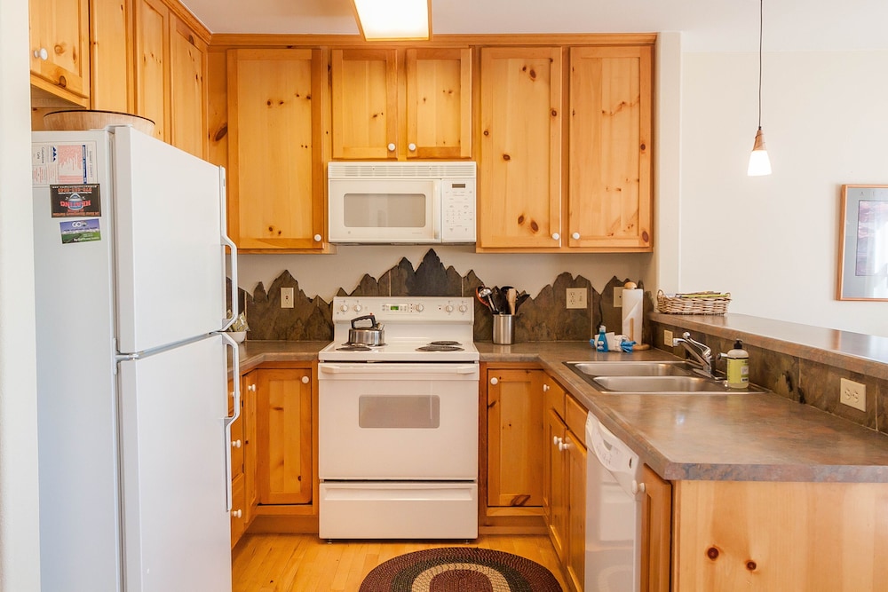 Snake River Village #29 by Summit County Mountain Retreats view 4