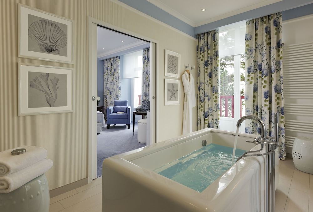La Baule-Escoublac Vacations - Hotel Barriere l'Hermitage - Property Image 7