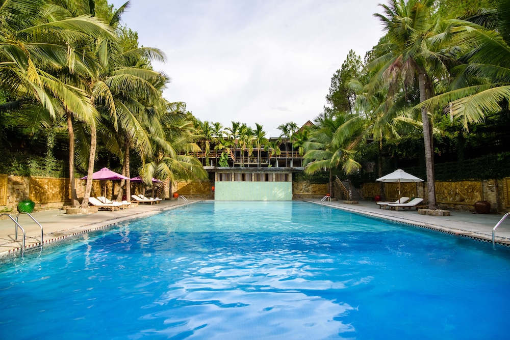 Sankofa Village Hill resort and Spa