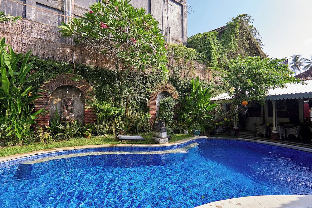 Attara Hostel Senggigi